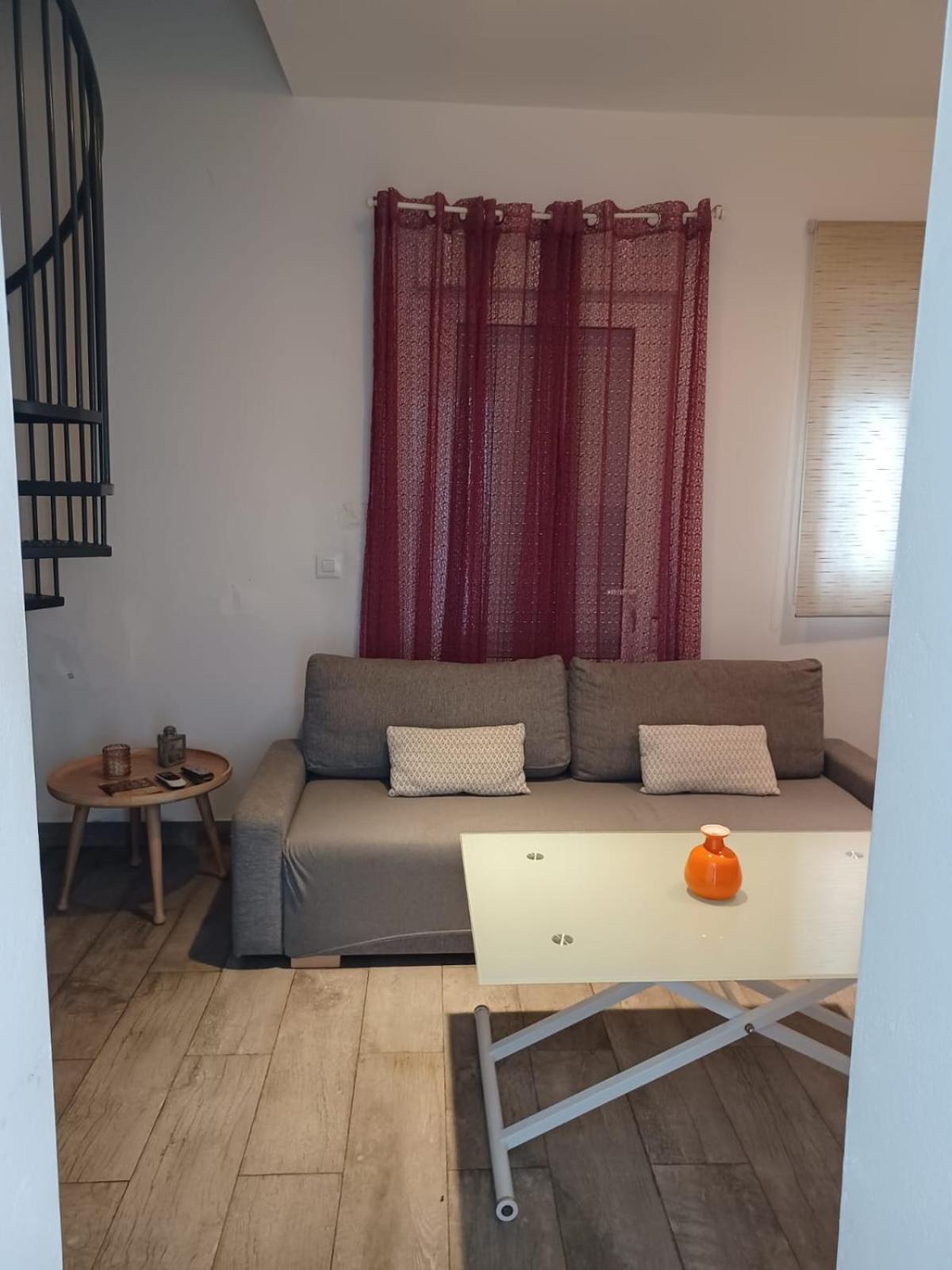 Apartamento En El Casco Antiguo En Plena Alameda セビリア エクステリア 写真